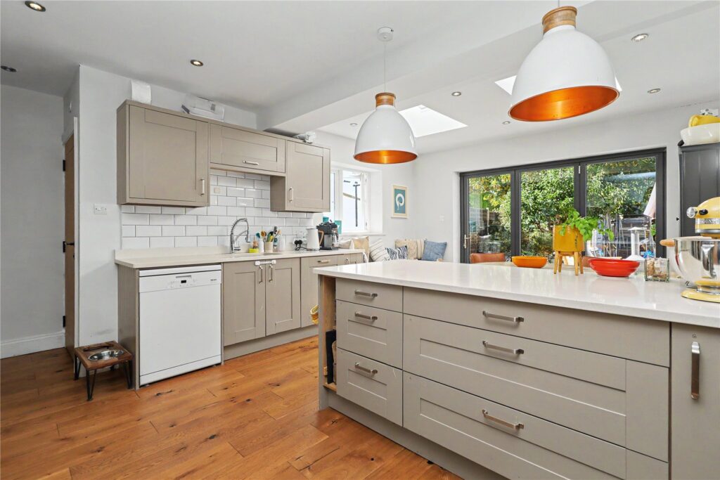Property Image 0