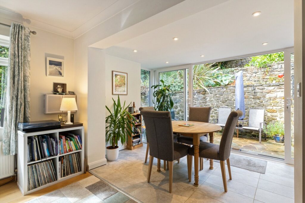 Property Image 0