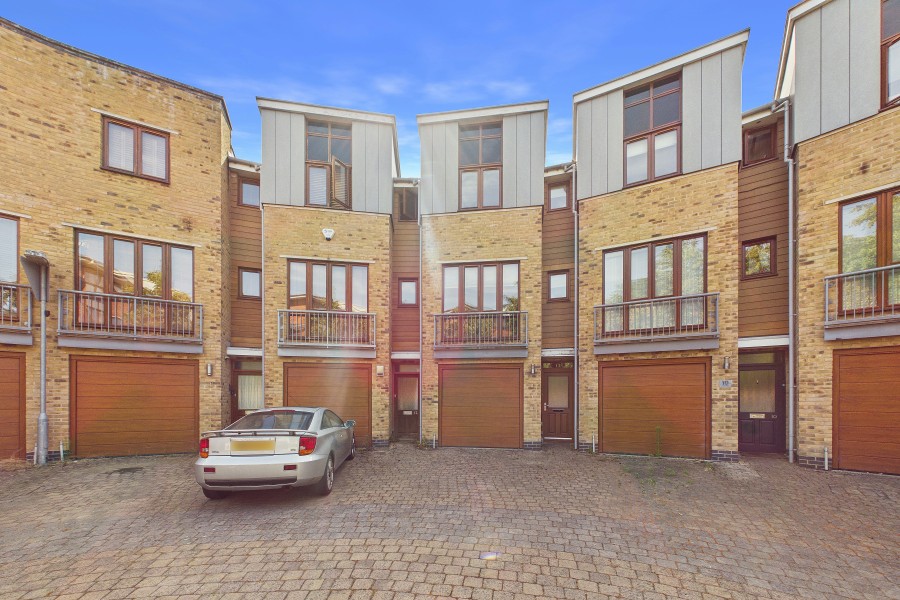 Property Image 0 Image 0