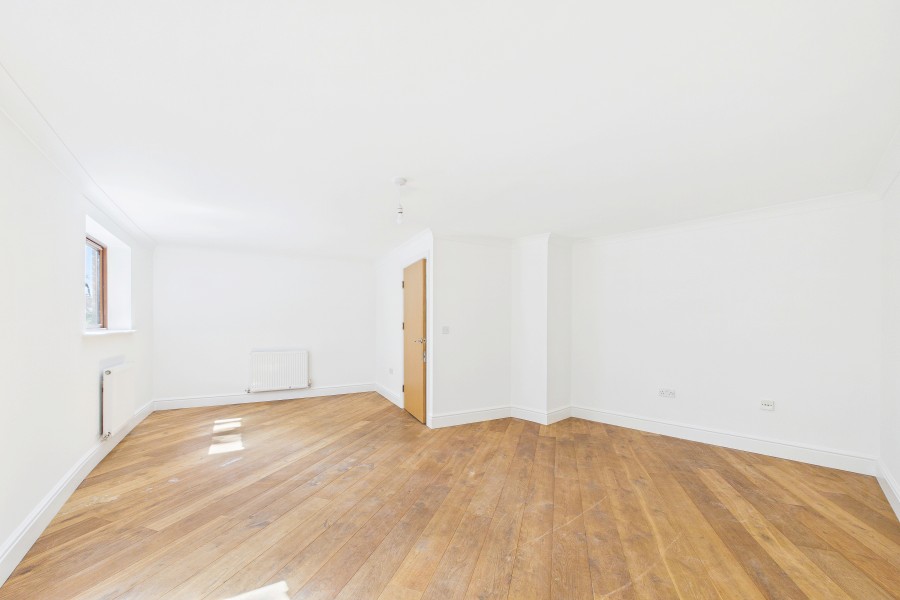 Property Image 0 Property Image 0