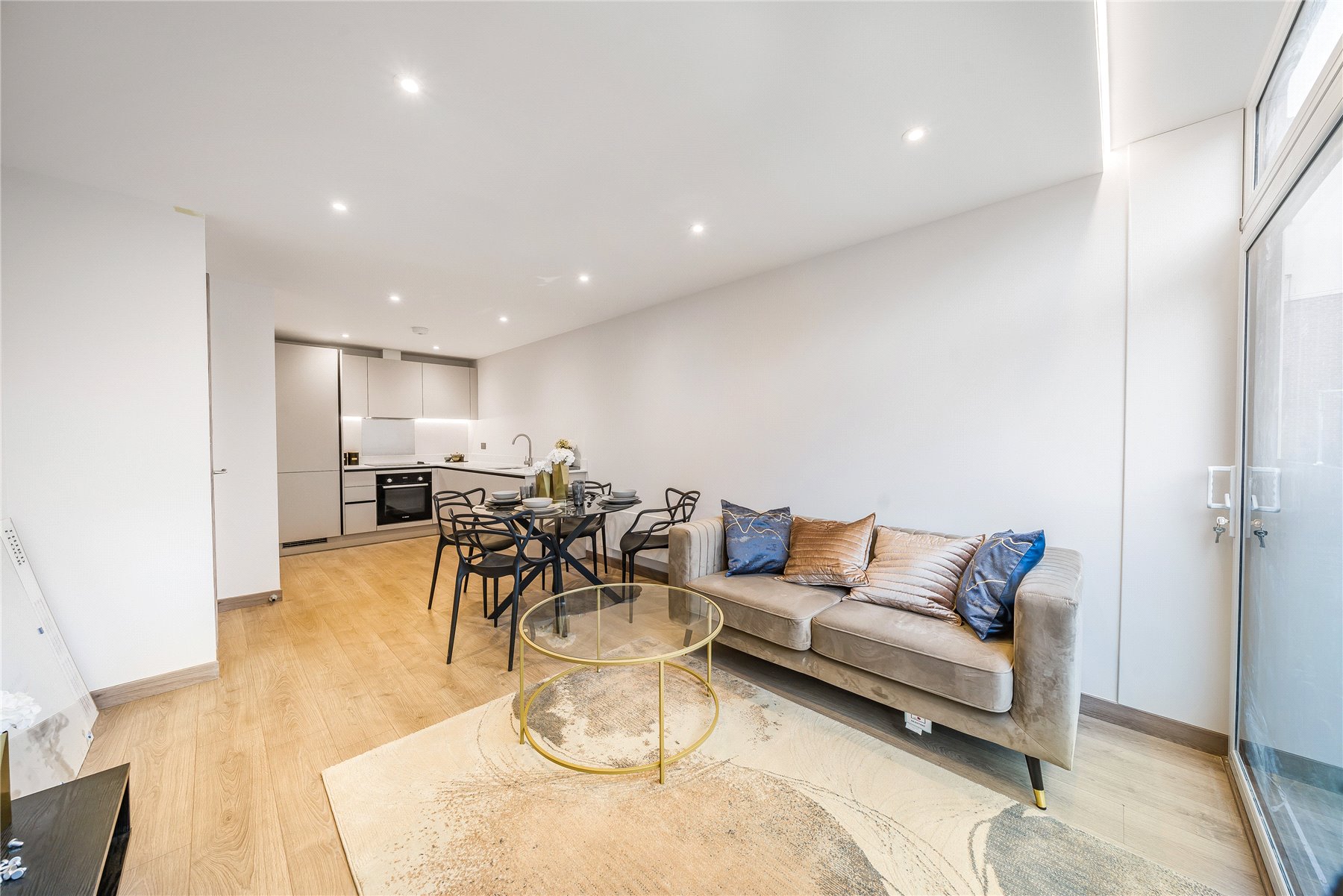 Property Image 0 Image 0