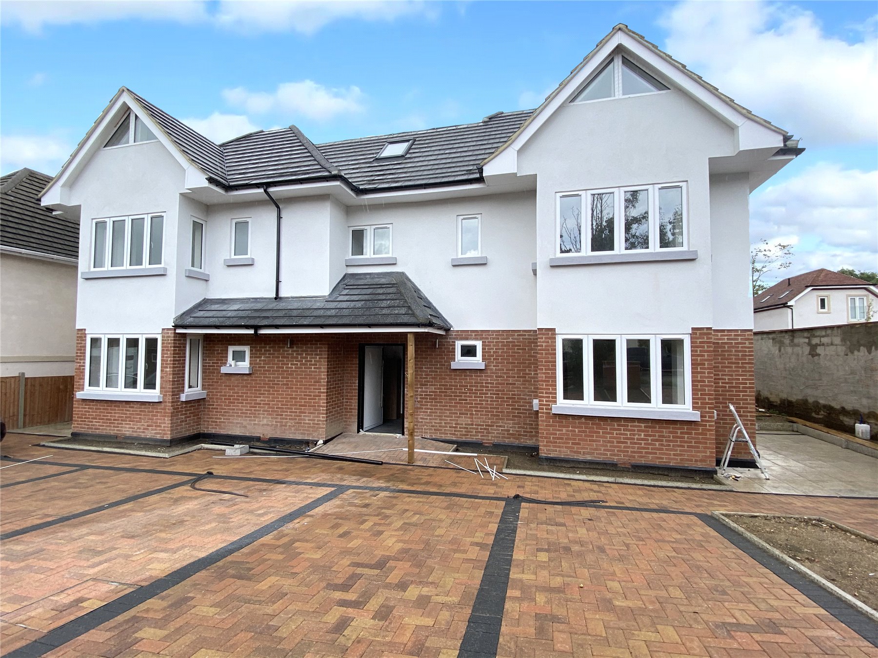 Property Image 0 Image 0