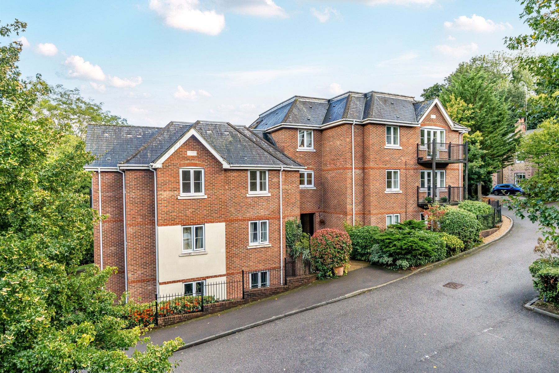 Property Image 0 Image 0
