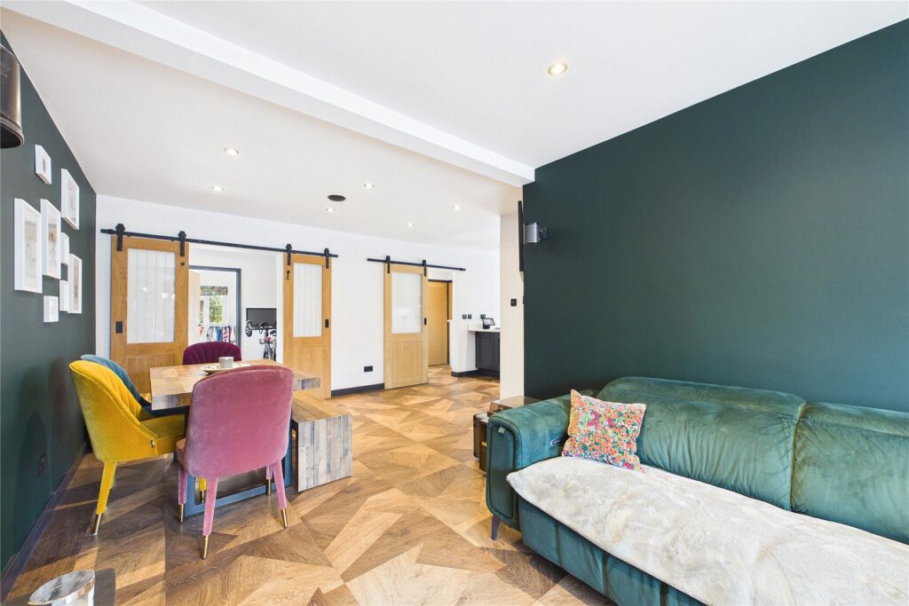 Property Image 0 Property Image 0