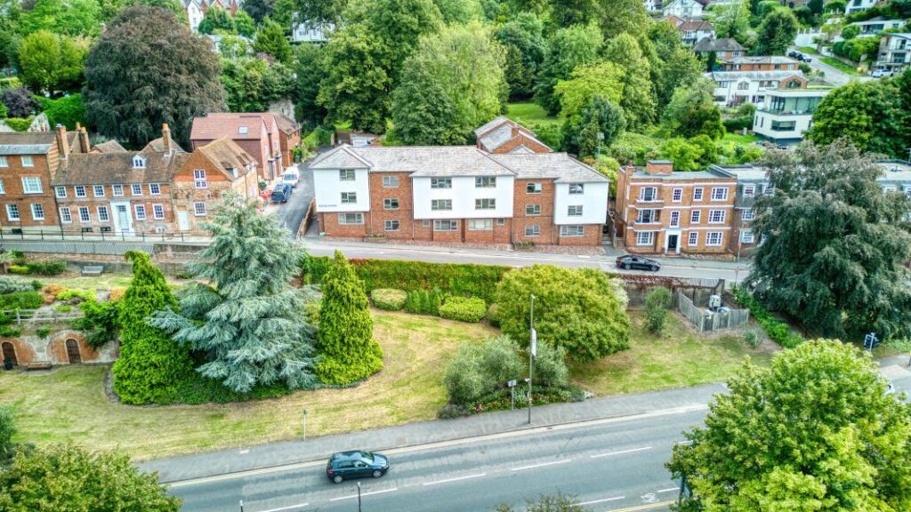 Property Image 0
