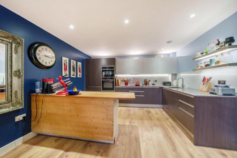 Property Image 0