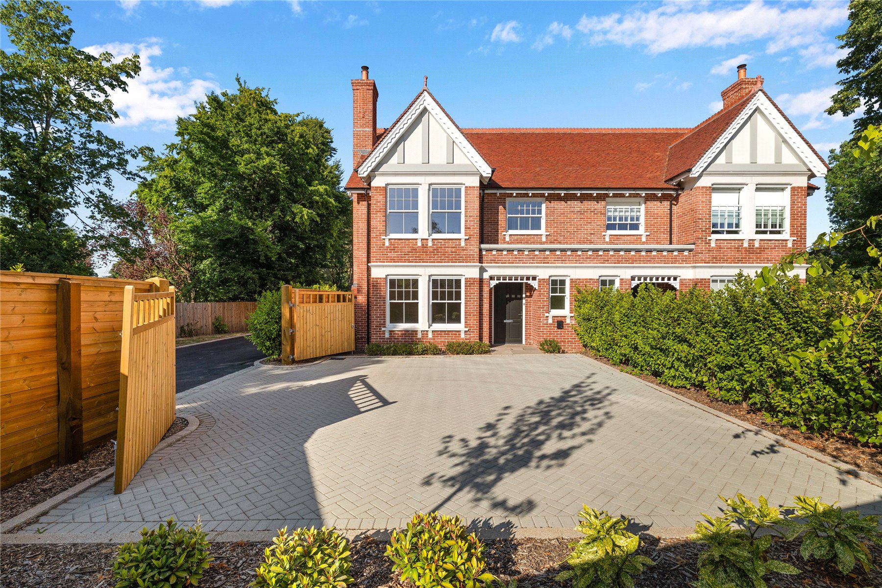 Property Image 0 Image 0