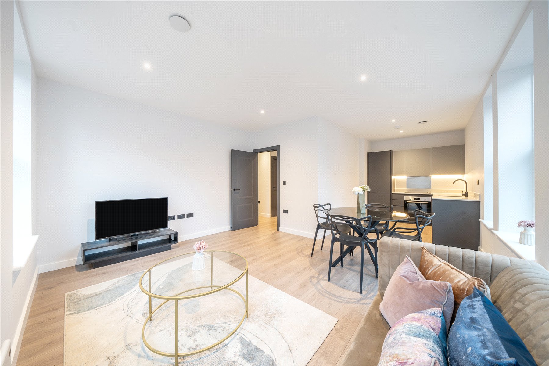 Property Image 0 Image 0