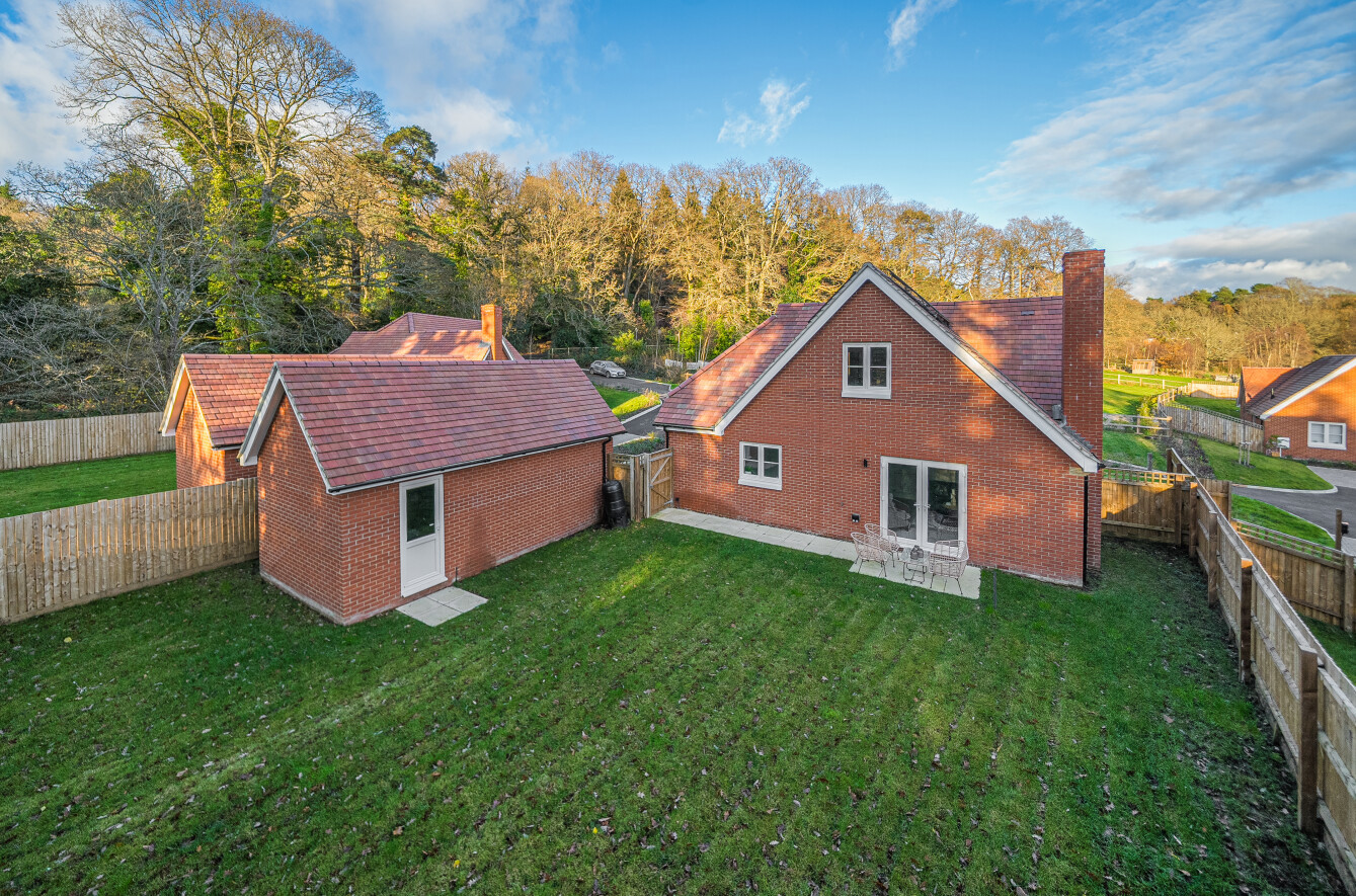 Property Image 0 Image 0