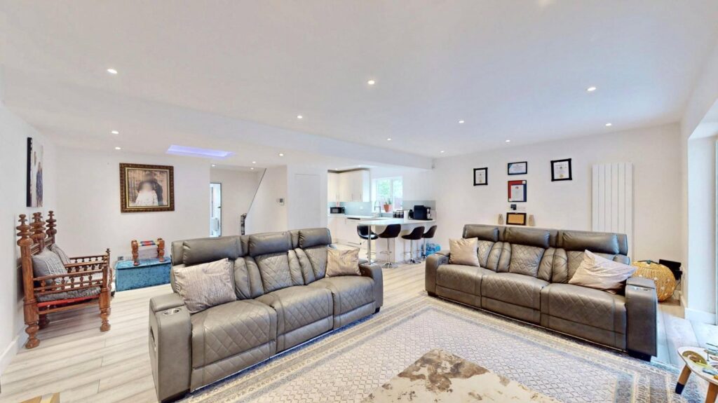 Property Image 0 Property Image 0