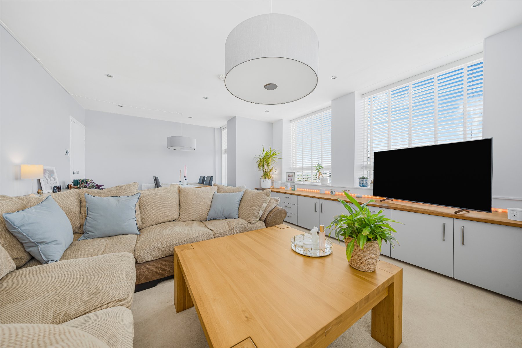 Property Image 0 Image 0