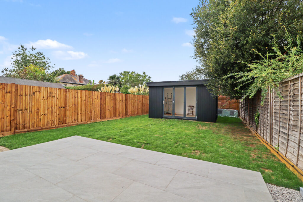 Property Image 0 Property Image 0