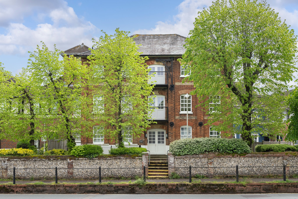 Property Image 0