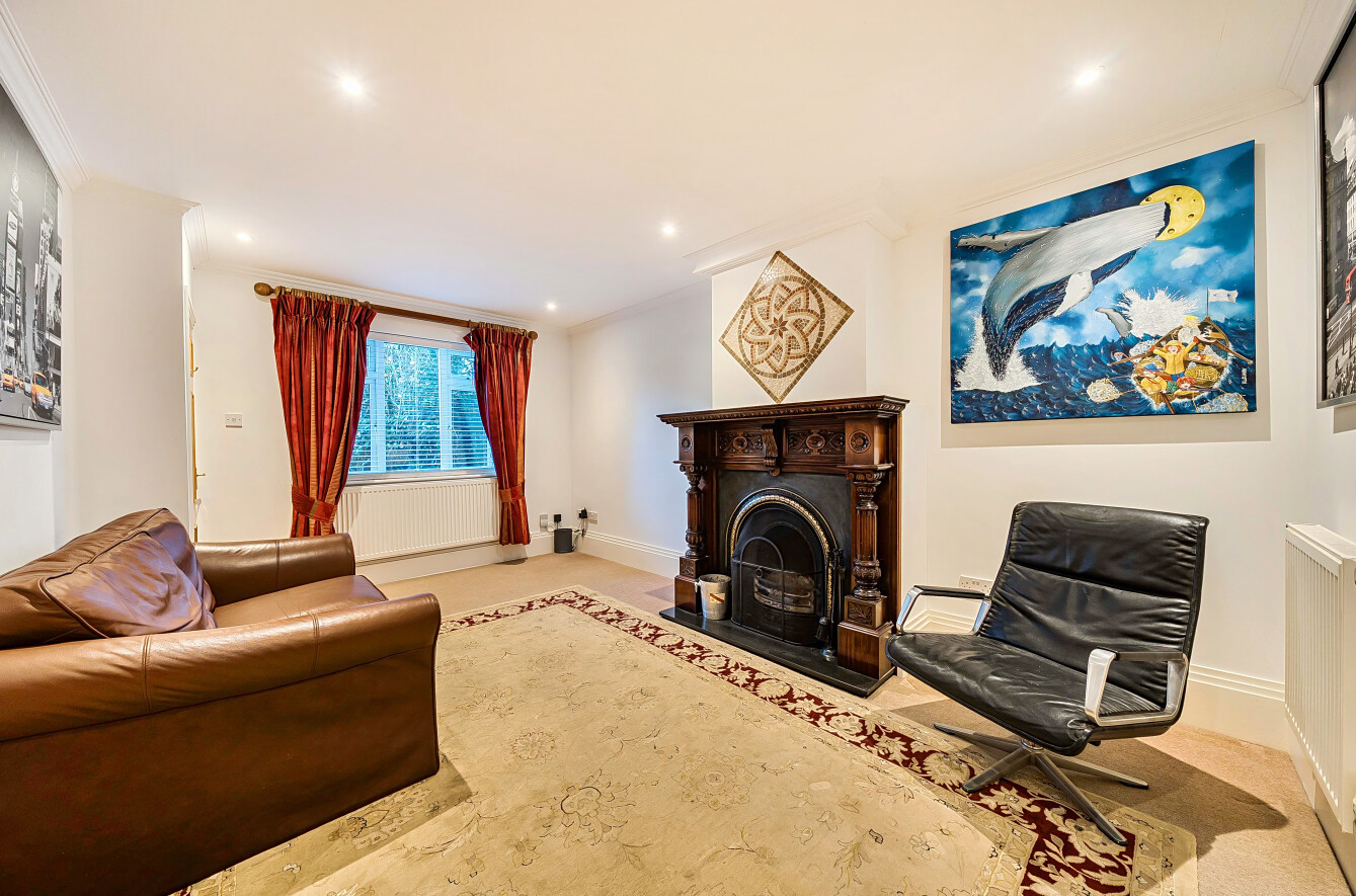 Pondfield Road