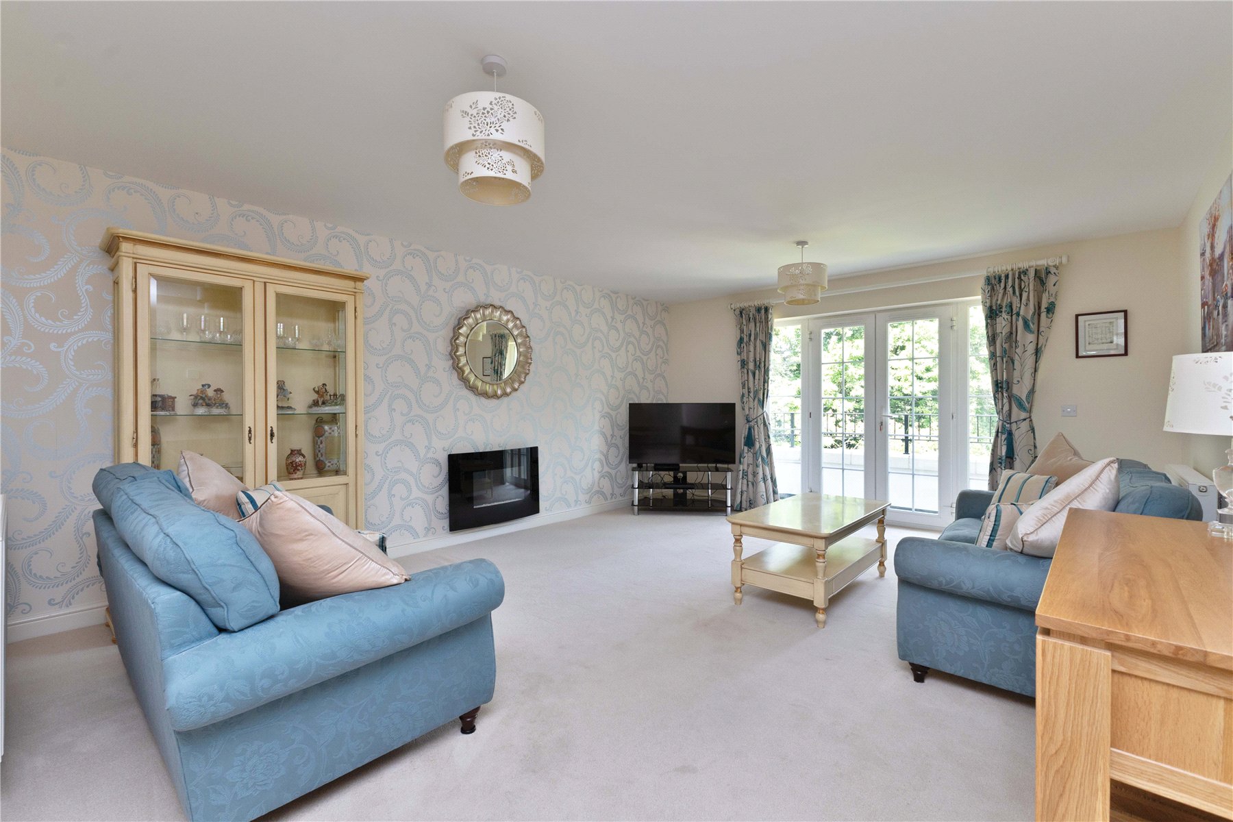 Grovers Manor