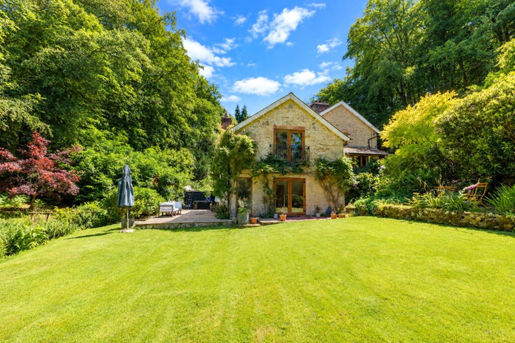 Property Image 0 Property Image 0