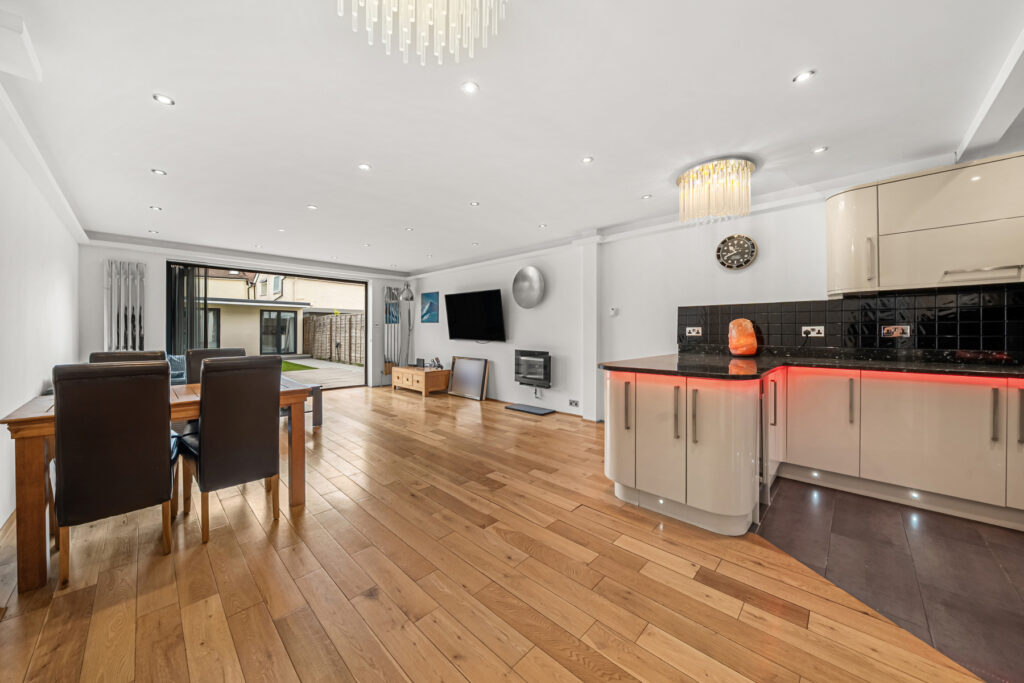 Property Image 0