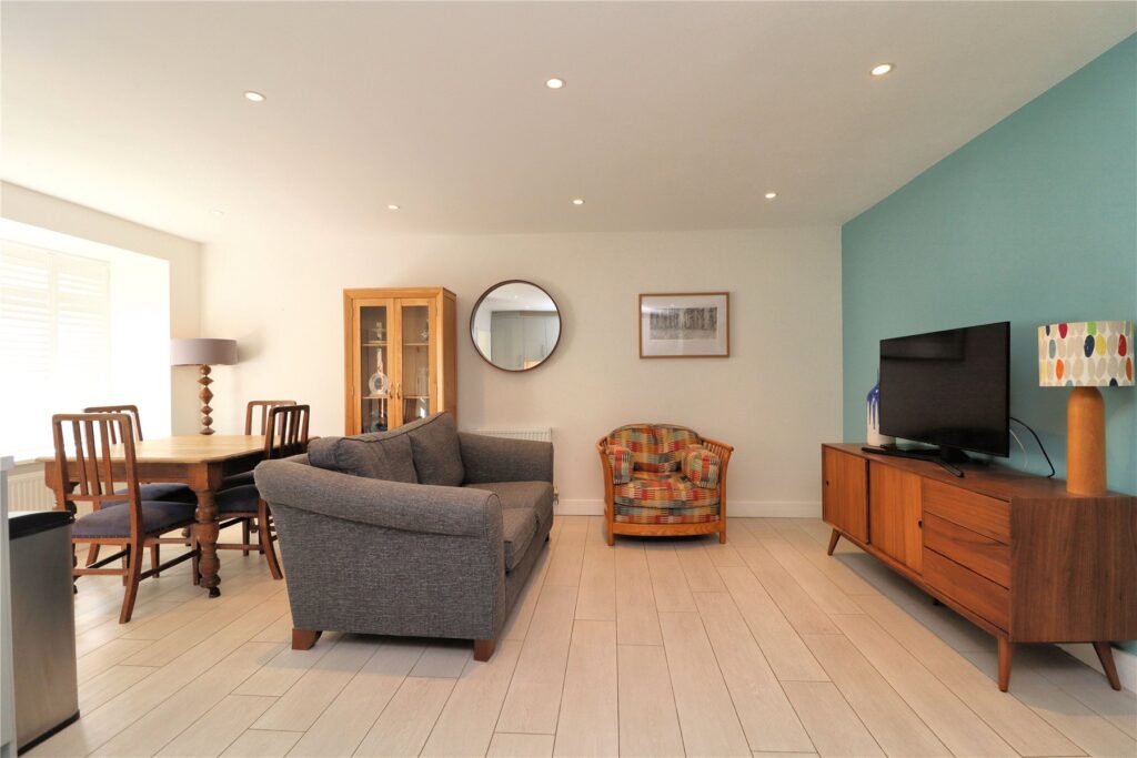 Property Image 0 Property Image 0