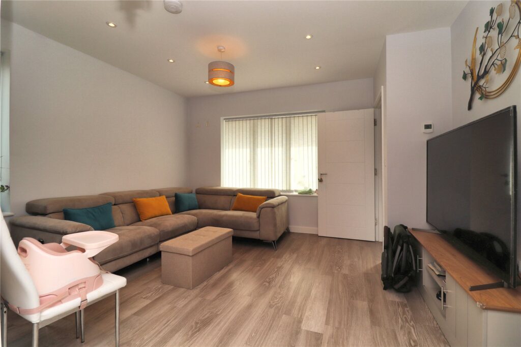 Property Image 0 Property Image 0