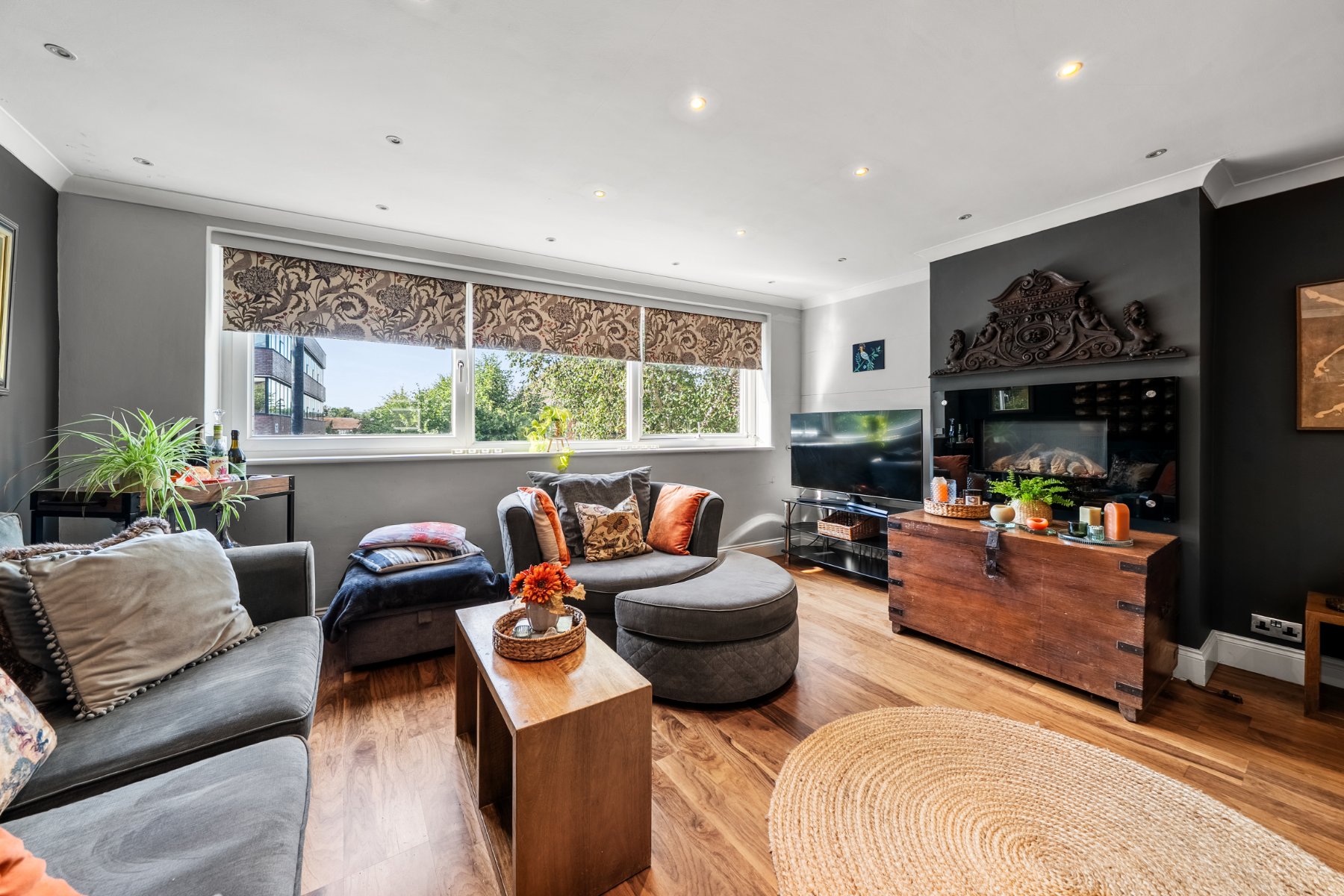 Property Image 0 Image 0