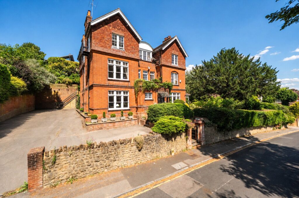 Property Image 0 Property Image 0