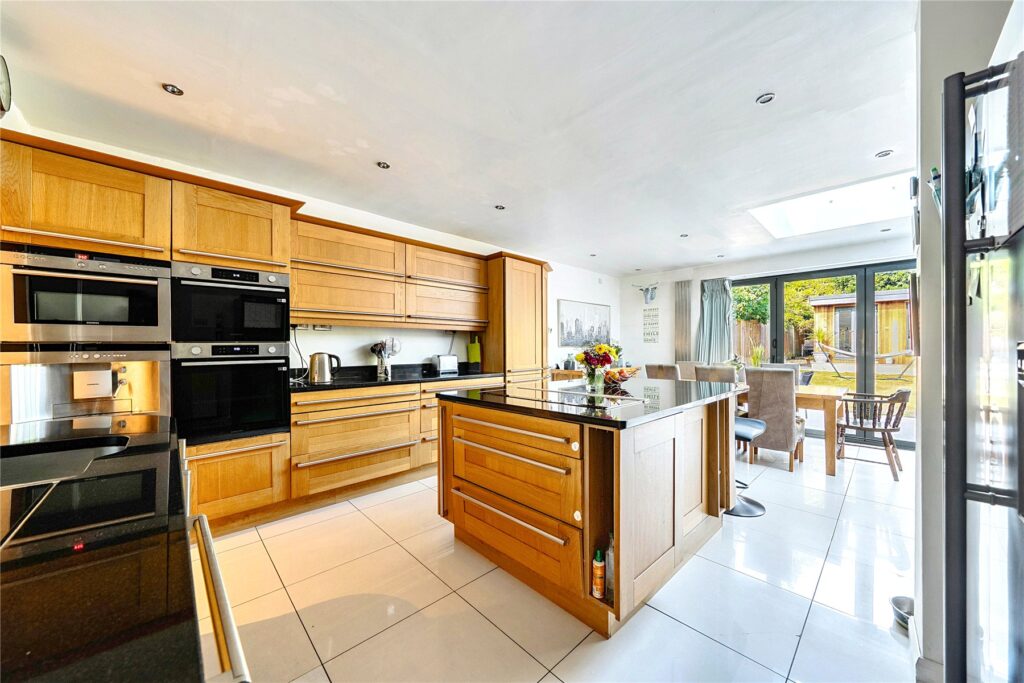 Property Image 0 Property Image 0