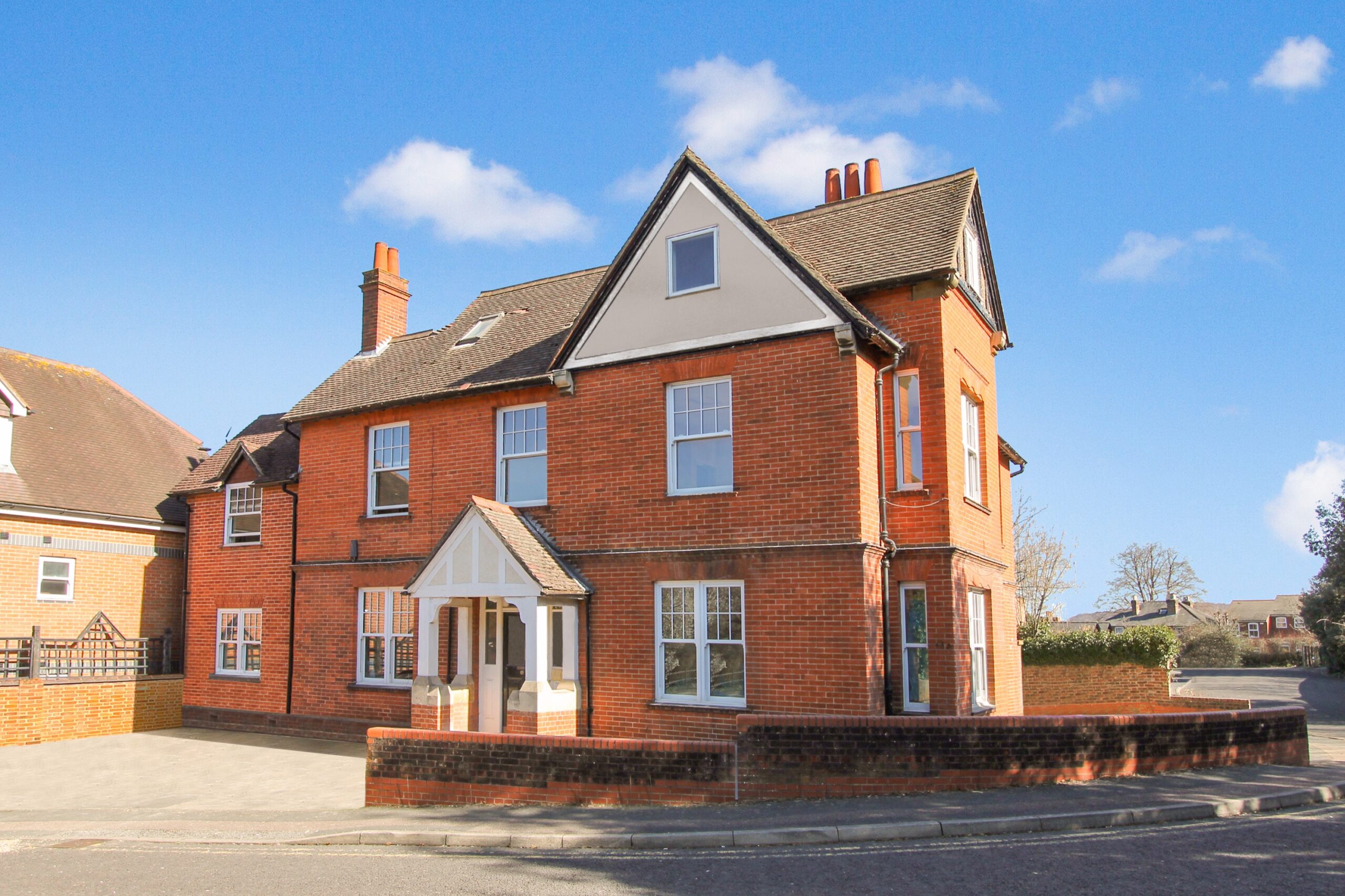 Property Image 0 Image 0