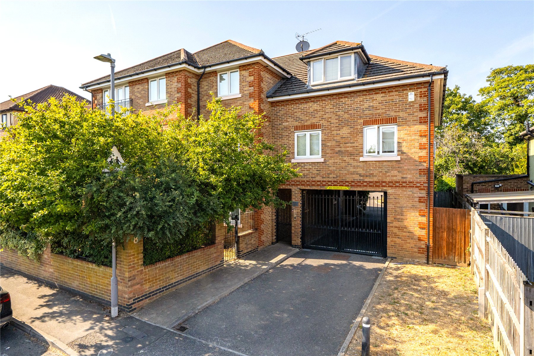 Property Image 0 Image 0