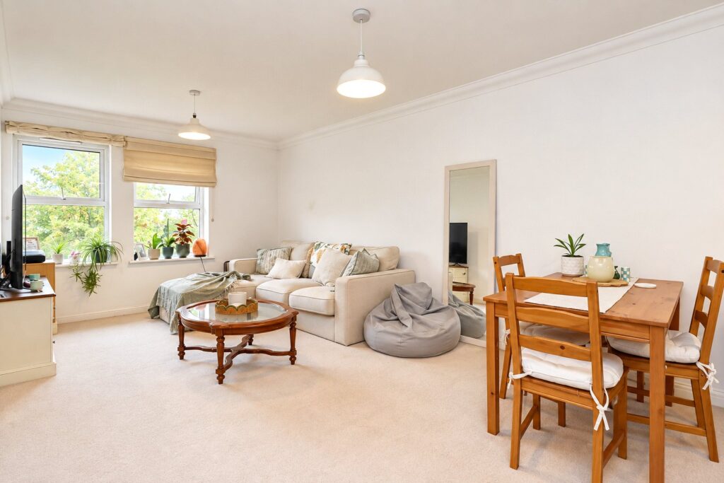 Property Image 0 Property Image 0