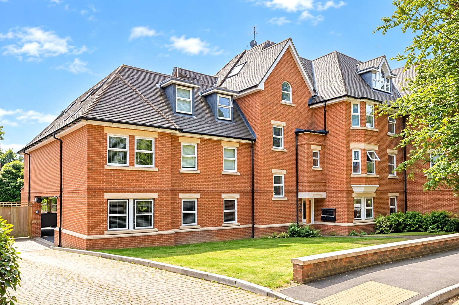 Property Image 0 Image 0