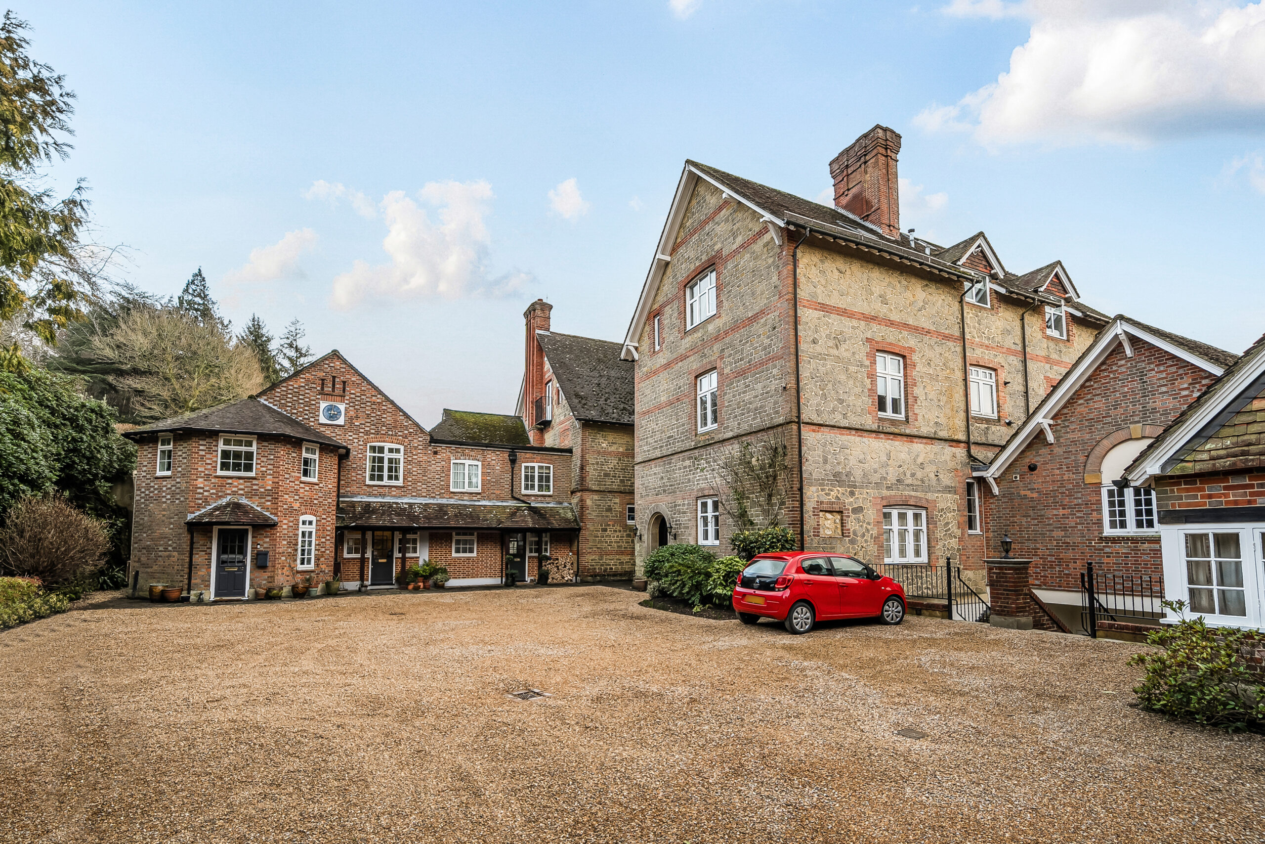 Property Image 0 Image 0