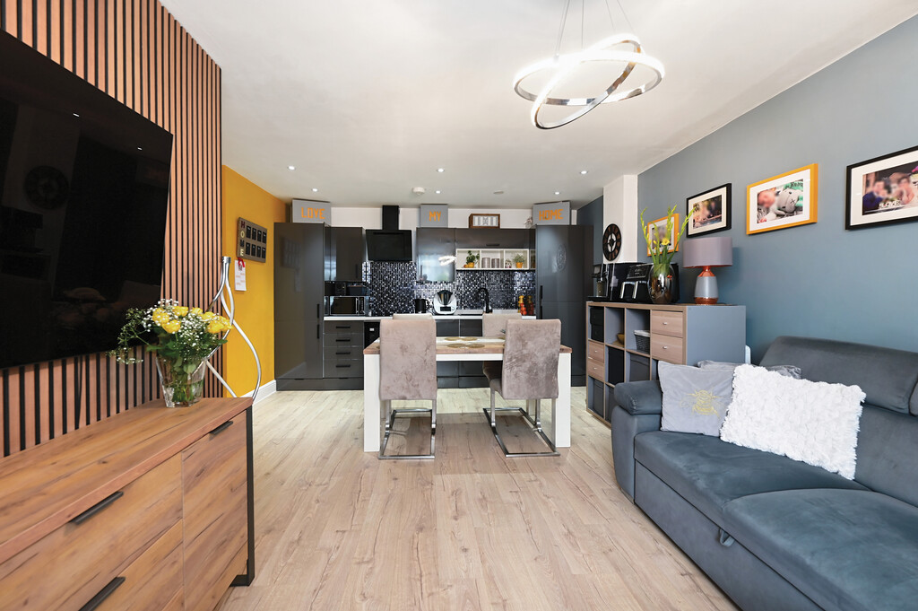 Property Image 0 Image 0