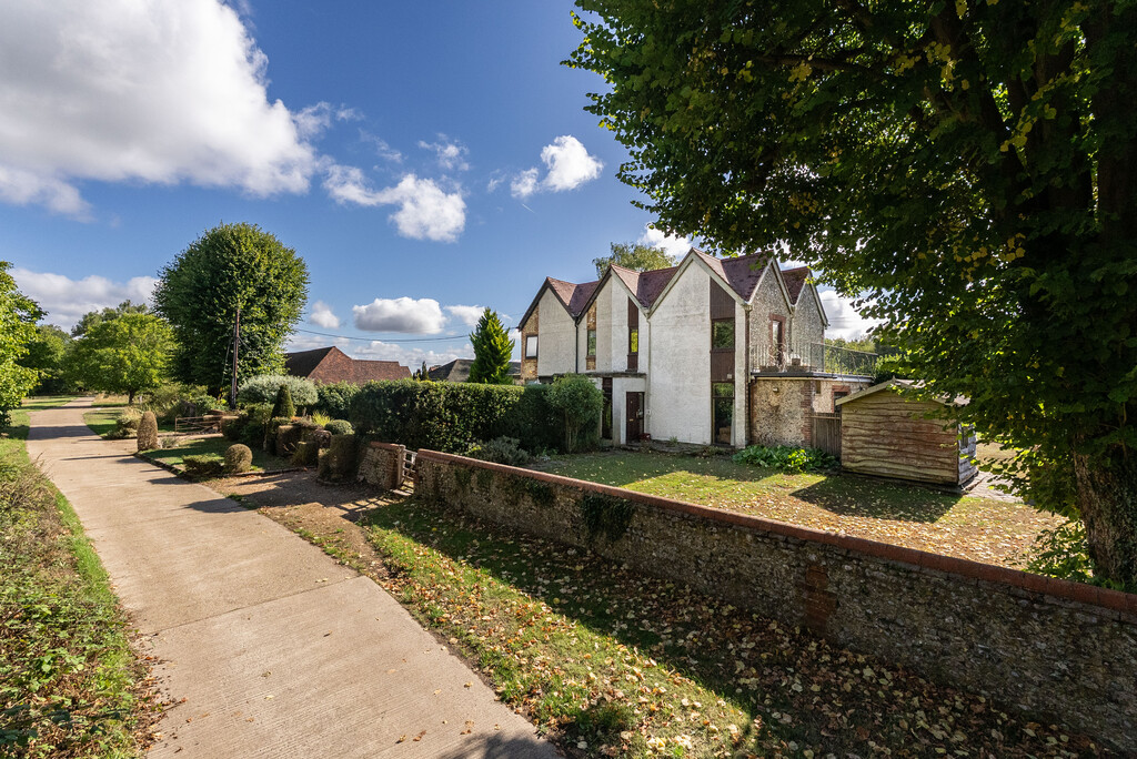 Property Image 0 Image 0