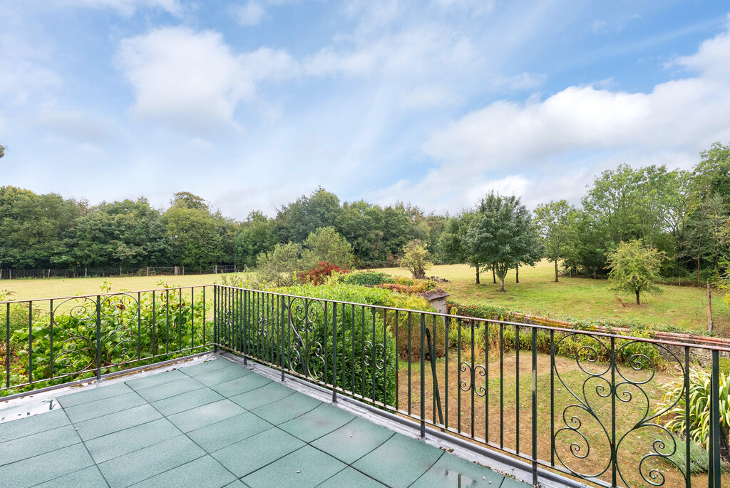 Property Image 0 Property Image 0
